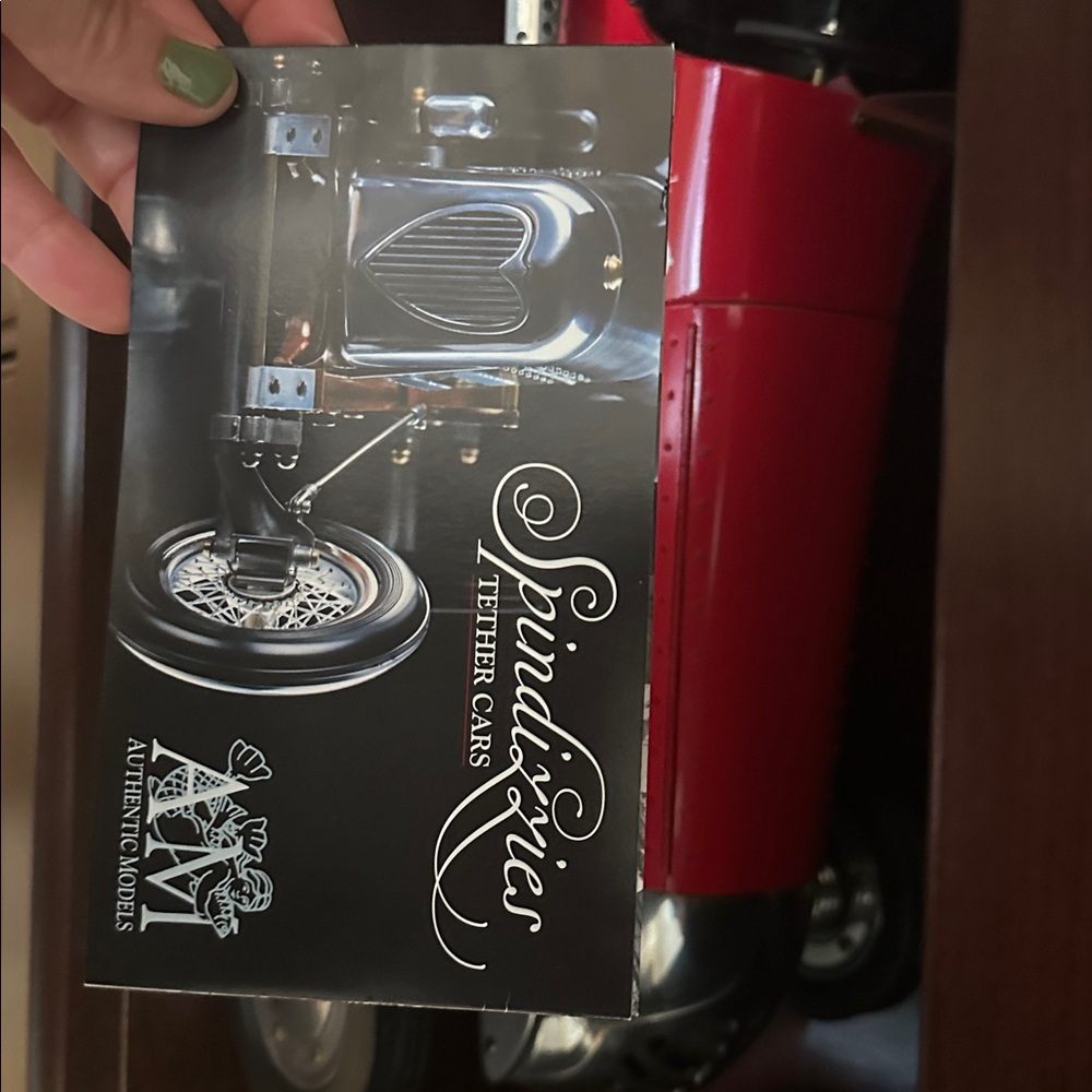 Red Racing Car model - Picture 3 of 5